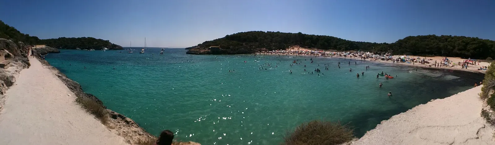 Die Bucht Cala Mondragó im Naturpark.