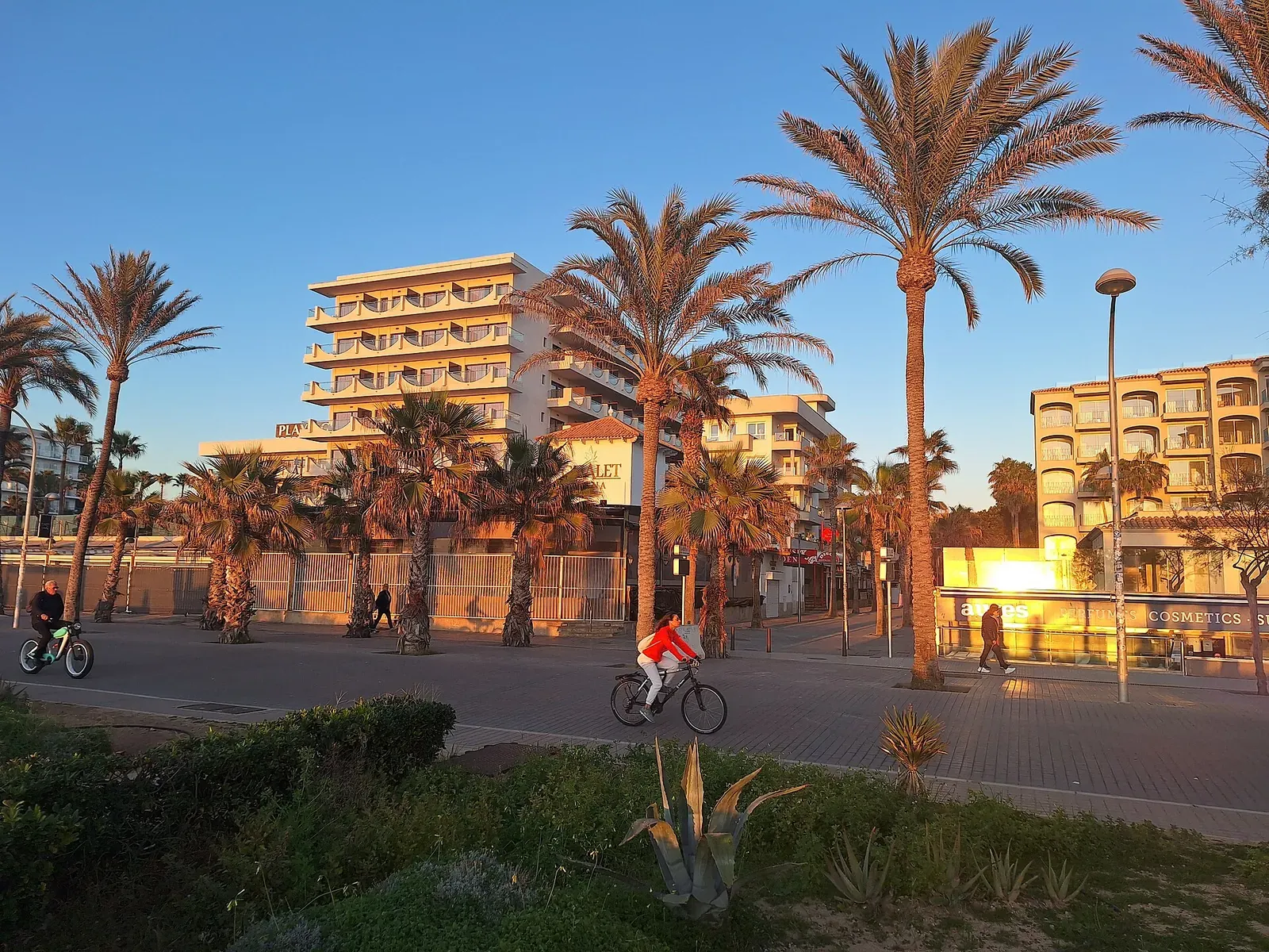 Die Strandpromenade der Platja de Palma.